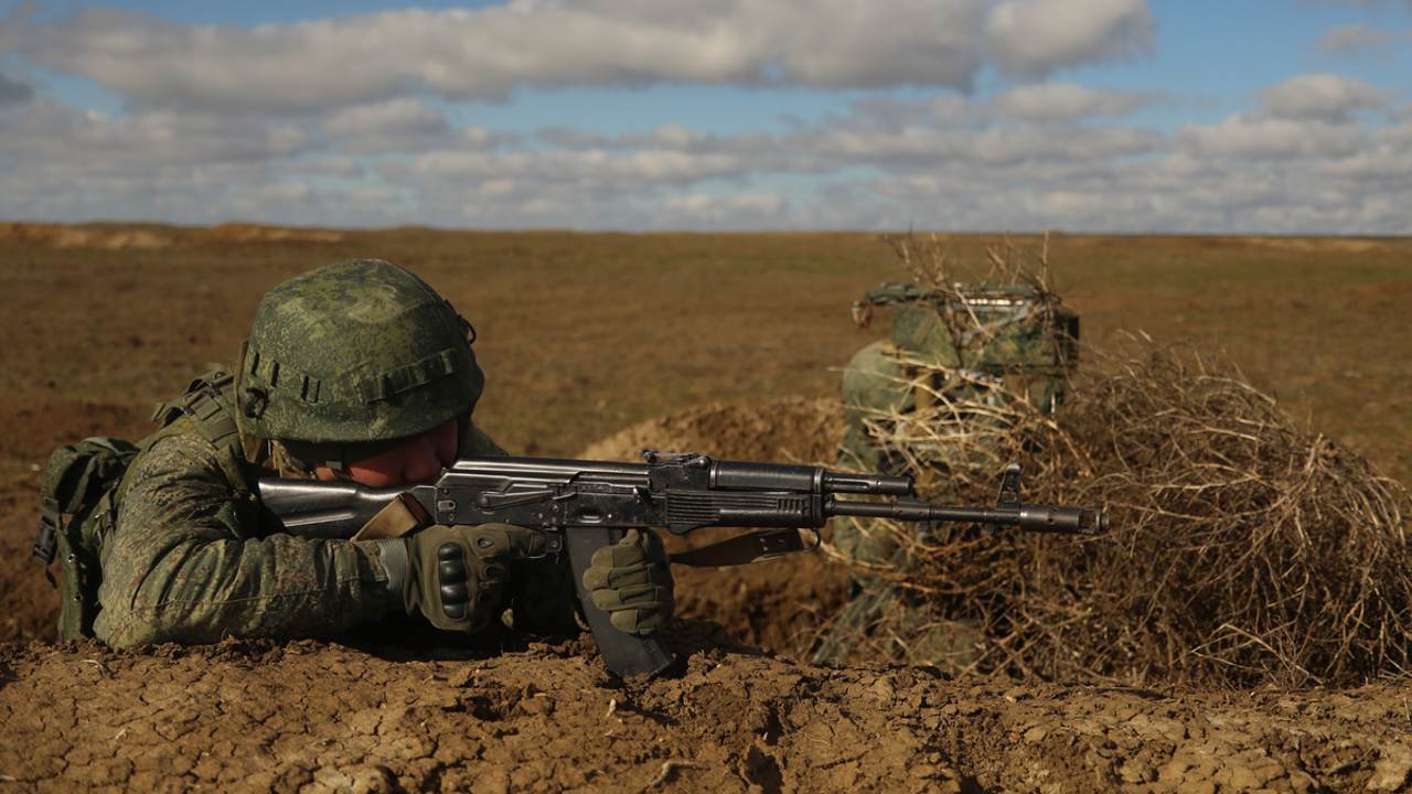 Photo: In Crimea, during the camp gathering, ATGM crews practice combat drills. Credit: Russian Ministry of Defence.