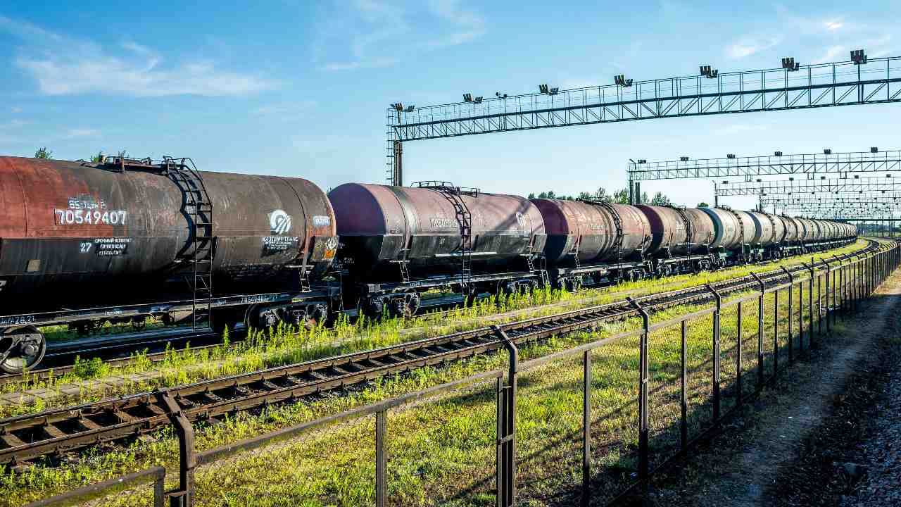 Photo: Russian oil tankers parked at a rail station. Credit: sergejf via Flikr.