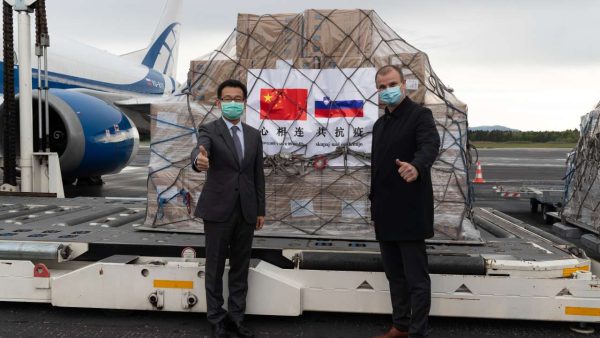 Photo: 12 tonnes of protective personal equipment, an official donation from China to Slovenia, arrived at Ljubljana Jože Pučnik Airport on 1st of May. The donation includes 30,000 N95 masks, 700,000 surgical masks, 20,000 protective overalls, 10,000 goggles and 30,000 gloves. Credit: Chinese Embassy in Slovenia via Twitter.