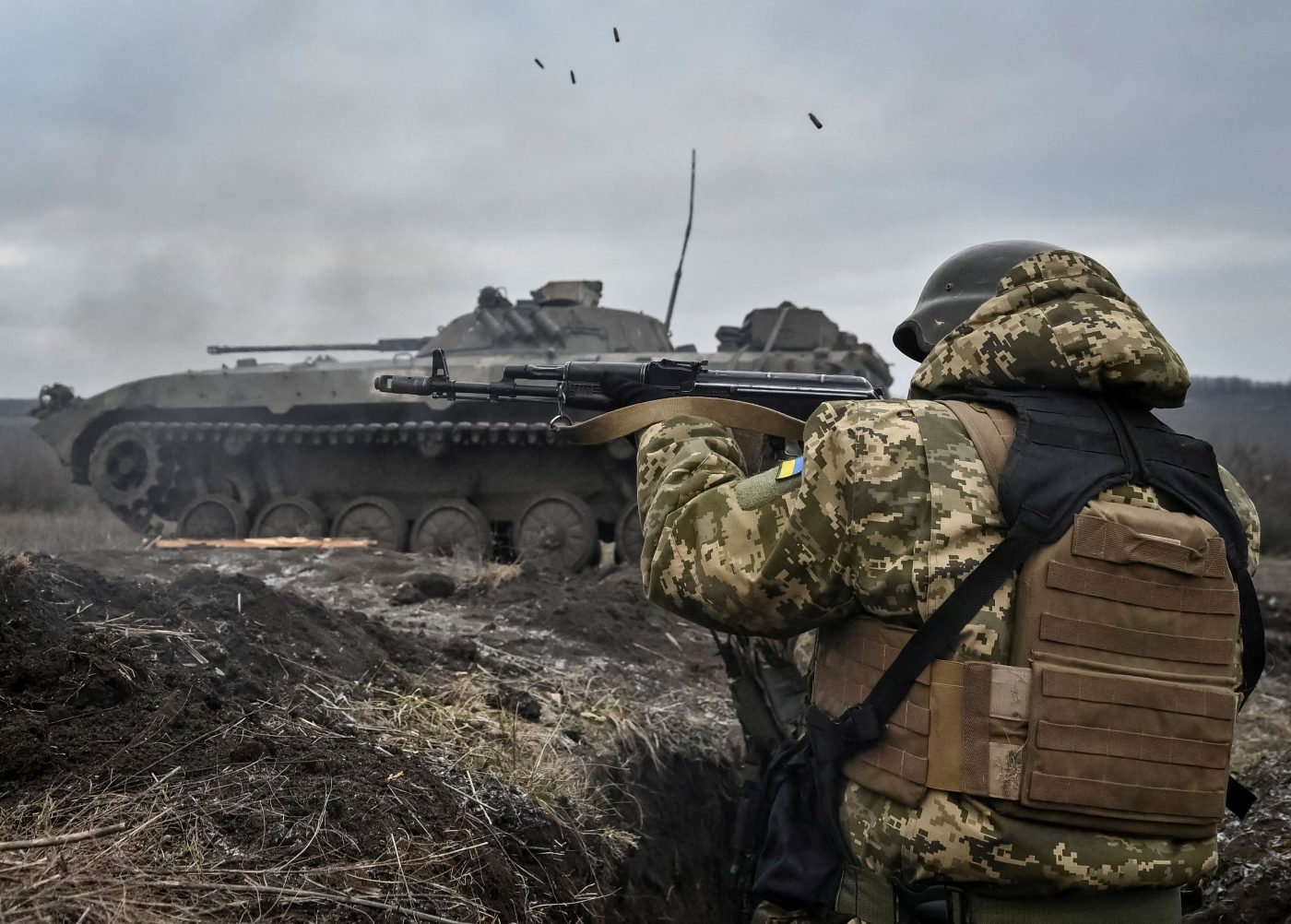 Photo: A Ukrainian service member fires an AK-74 assault rifle during offensive and assault drills, amid Russia's attack on Ukraine, in Zaporizhzhia Region, Ukraine January 23, 2023. Credit: REUTERS/Stringer