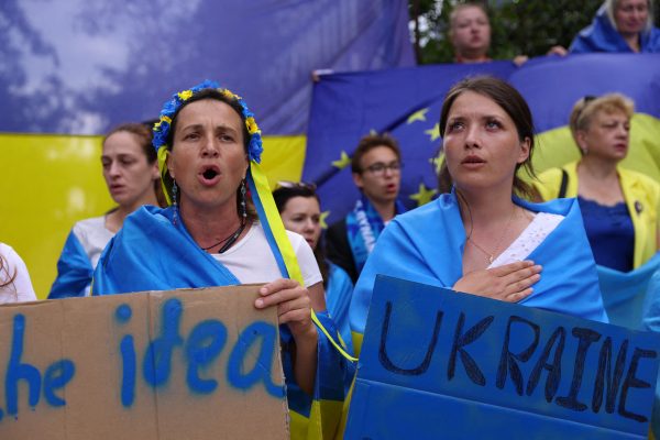 Photo: Ukrainians living in Belgium protest outside the European Council building, on the day leaders are set to meet to discuss giving Ukraine candidate status to join the European Union, as Russia's invasion of Ukraine continues, in Brussels, Belgium June 23, 2022. Credit: REUTERS/Johanna Geron
