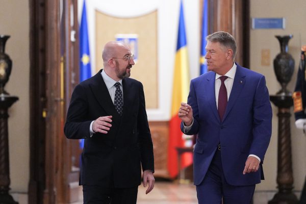 Photo: Klaus Iohannis meets with EU President Charles Michel. Credit @KlausIohannis via Twitter. https://twitter.com/KlausIohannis/status/1640353882214653955/photo/2