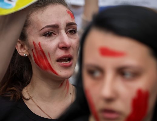 Photo: People take part in a rally demanding international leaders to organise a humanitarian corridor for evacuation of Ukrainian military and civilians from Mariupol, amid Russia's invasion of Ukraine, in central Kyiv, Ukraine May 3, 2022. Credit: REUTERS/Gleb Garanich