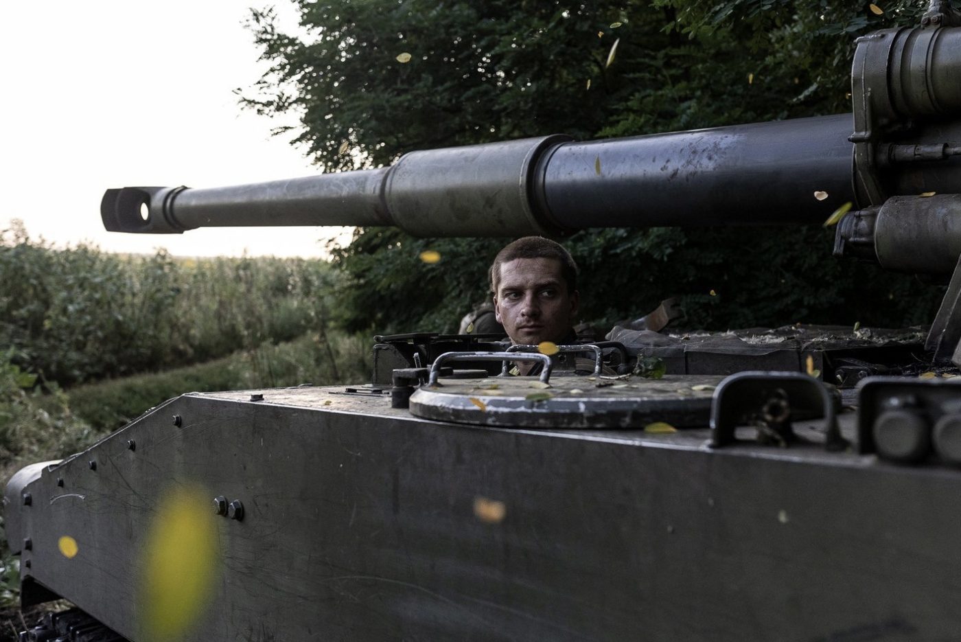Photo: Ukrainian Soldier in a tank. Credit: @ZelenskyyUa via Twitter https://twitter.com/ZelenskyyUa/status/1690309931616849920/photo/2