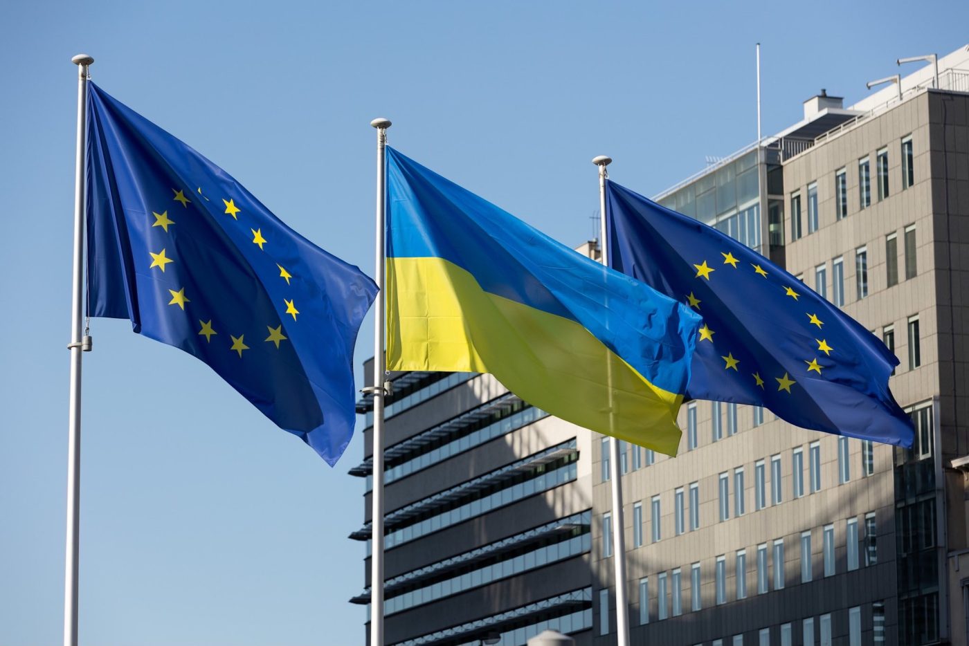 Photo: Ukraine and EU flags. t marks 32 years of independence of Ukraine and embodies the EU's unflinching support to this brave nation. Credit: @EU_Commission via Twitter https://twitter.com/EU_Commission/status/1694624251628638300/photo/2