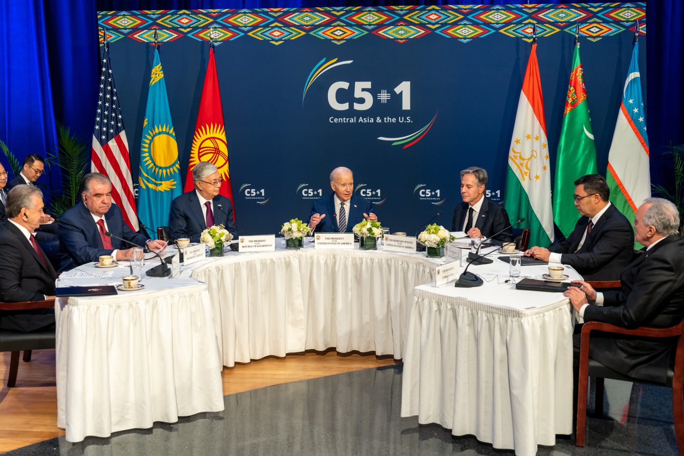 Photo: US President Joe Biden meeting with Presidents of Kazakhstan, the Kyrgyz Republic, Tajikistan, Turkmenistan, and Uzbekistan in the first-ever C5+1 Presidential Summit. Credit: @POTUS via Twitter. https://twitter.com/POTUS/status/1704280462233919843/photo/1
