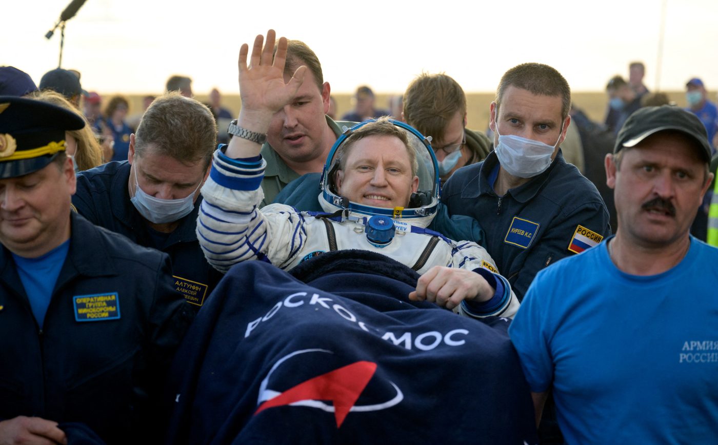 Photo: International Space Station (ISS) crew member and Roscosmos cosmonaut Sergey Prokopyev is carried by specialists shortly after landing in the Soyuz MS-23 space capsule in a remote area near Zhezkazgan, Kazakhstan, September 27, 2023. NASA/Bill Ingalls/Handout via REUTERS ATTENTION EDITORS.