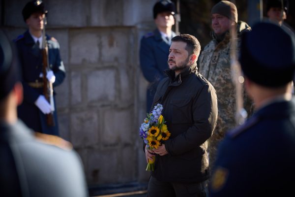 Photo: Ukrainian President Zelenskyy honored the memory of the Kruty Heroes. Credit: Website of the Ukrainian President. https://www.president.gov.ua/en/photos/thumbs/uchast-prezidenta-ukrayini-u-vshanuvanni-pamyati-geroyiv-kru-5989