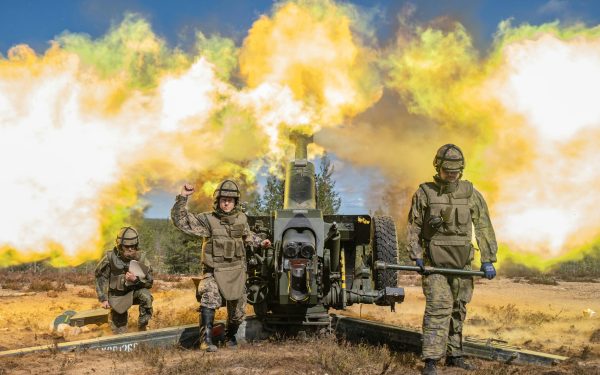 Photo:Finnish artillery units fire Howitzers At Rovajärvi exercise area In northern Finland. Credit: NATO flickr