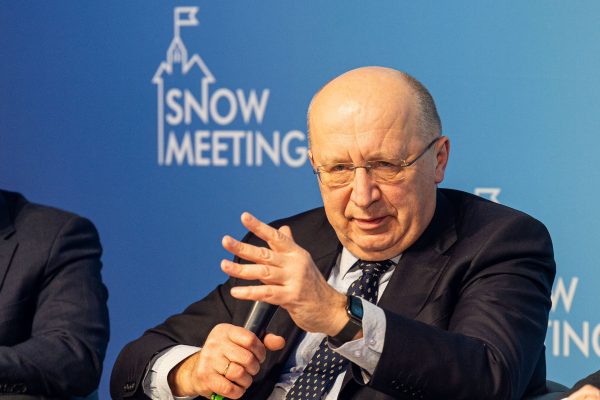 Photo: Strengthening European defence is a shared goal of EU Member States, societies, and EU institutions. This was my main message at the #SnowMeeting2025 in Vilnius 🇱🇹. Credit: @KubiliusA via X https://x.com/KubiliusA/status/1880349107673526613/photo/1