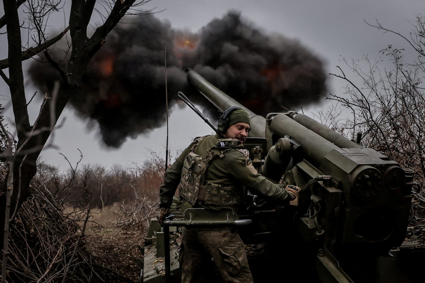 Photo: A serviceman of 24th Mechanized brigade named after King Danylo of the Ukrainian Armed Forces fires a 2s5 "Hyacinth-s" self-propelled howitzer towards Russian troops at a front line, amid Russia's attack on Ukraine, near the town of Chasiv Yar in Donetsk region, Ukraine November 18, 2024. Credit: Oleg Petrasiuk/Press Service of the 24th King Danylo Separate Mechanized Brigade of the Ukrainian Armed Forces/Handout via REUTERS
