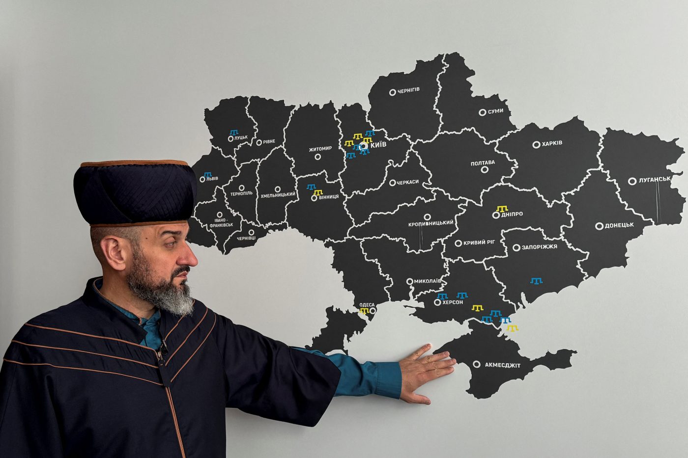 Photo: Ayder Rustemov, 45-year-old mufti, shows Crimea peninsula on a map of Ukraine during an interview with Reuters in a mosque, amid Russia's attack on Ukraine, in Kyiv, Ukraine April 30, 2025. Credit: REUTERS/Yurii Kovalenko