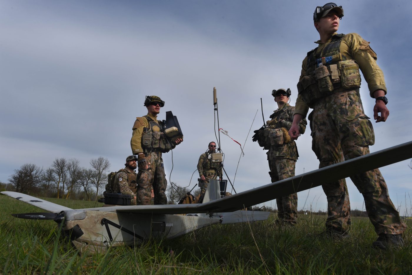 Reportage lors d un exercice militaire de l OTAN supervise par les militaires francais de la mission Aigle en Roumanie. Ce renforcement du flanc est de l Europe a ete decide suite a l invasion russe de l Ukraine. Credit: Mehdi Chebil / Hans Lucas via Reuters Connect