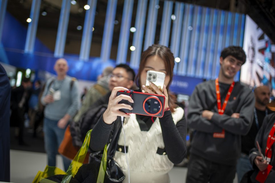 Photo: In Barcelona, Spain, on March 1, 2025, the Xiaomi 15 Ultra is showcased at MWC 2025, featuring its advanced camera, high-resolution display, and AI integration. The exhibit attracts numerous attendees interested in its innovations in mobile photography and 5G and 6G connectivity. The Mobile World Congress 2025 (MWC) kicks off in Barcelona, once again becoming the global epicenter of technological innovation. Organized by the GSMA, the event showcases the latest innovations and advancements in mobile technology, telecommunications, and digital connectivity, with a strong focus on the development of 5G, 6G, artificial intelligence, and augmented reality. This edition also highlights digital sustainability and the industry's transformation towards a smarter and more connected future. Credit: Photo by Charlie Perez/NurPhoto