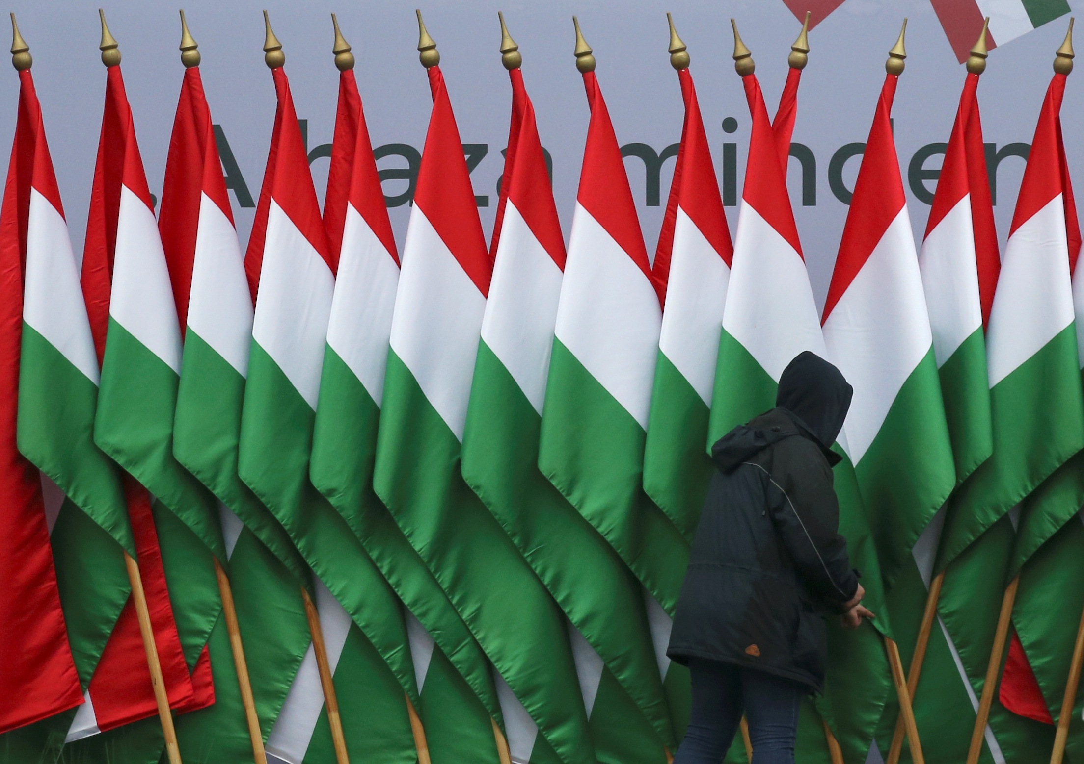 Grim Tidings for Hungary’s Rulers This Christmas